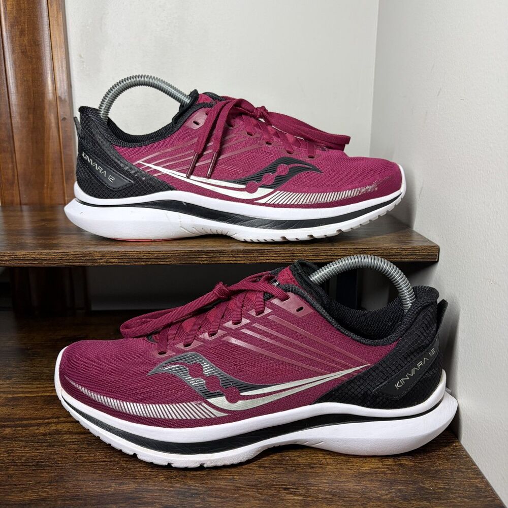 Size 9 Womens - Saucony Kinvara 12 Running Shoes Cherry/Black